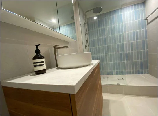 Floor-to-ceiling tiled bathroom