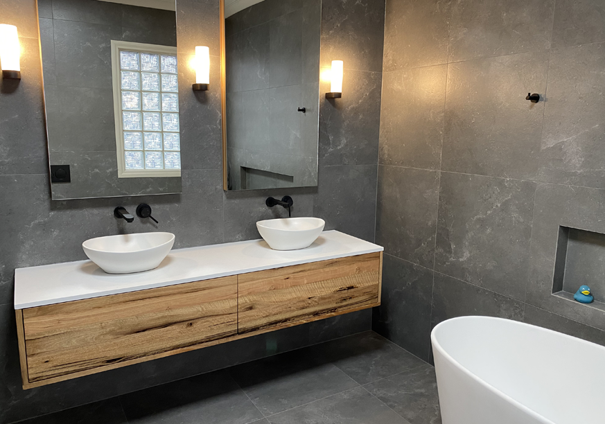 bathroom content im 1